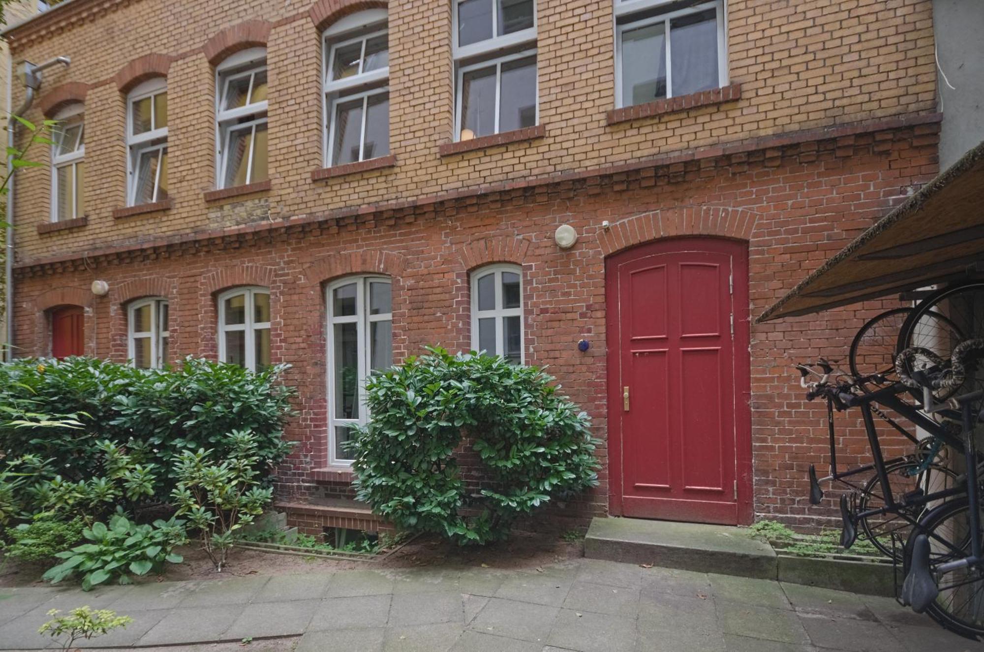 Quiet Courtyard Apartment Berlin Exterior photo