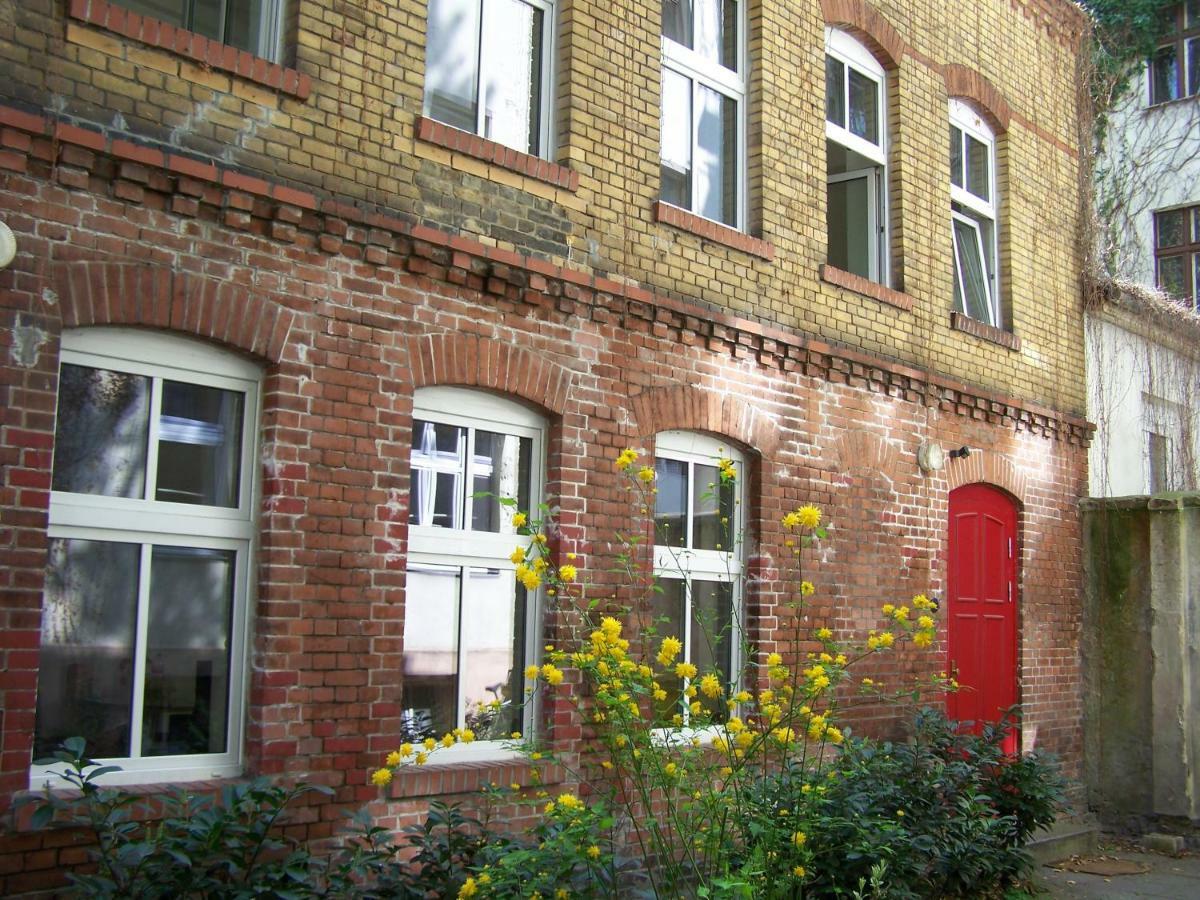 Quiet Courtyard Apartment Berlin Exterior photo